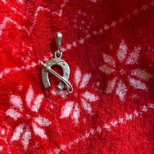 Silver Horseshoe Pendant
